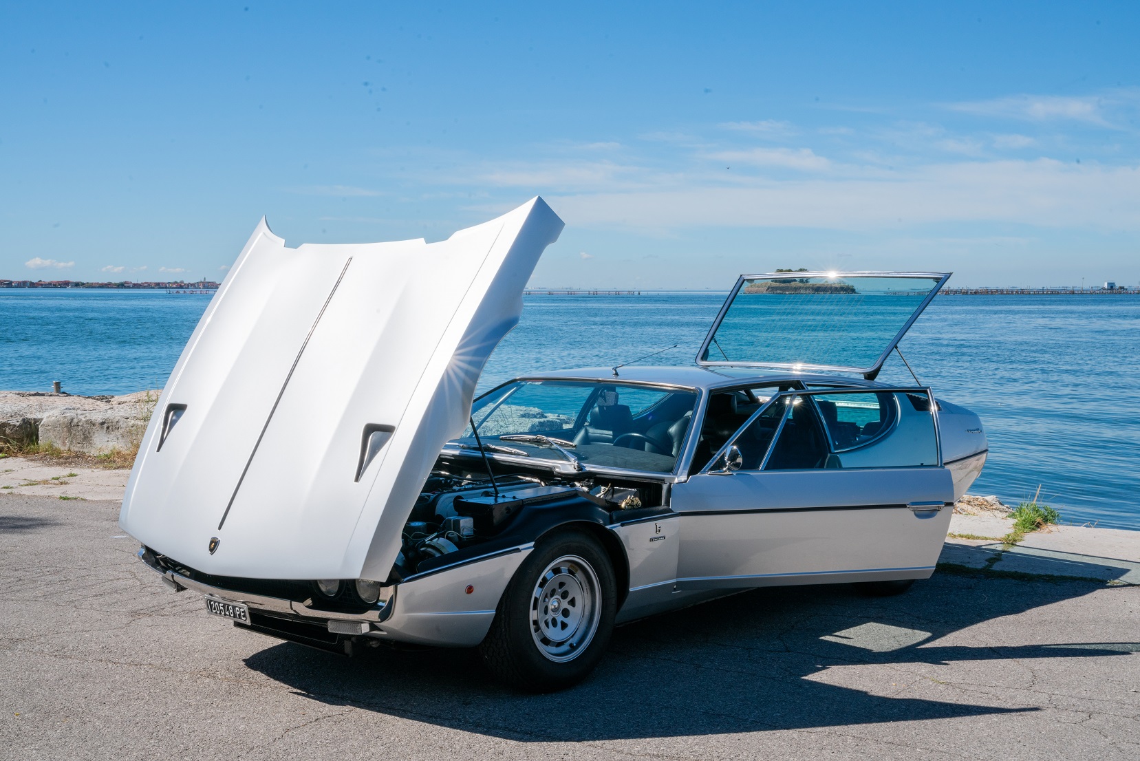 Espada met klep open