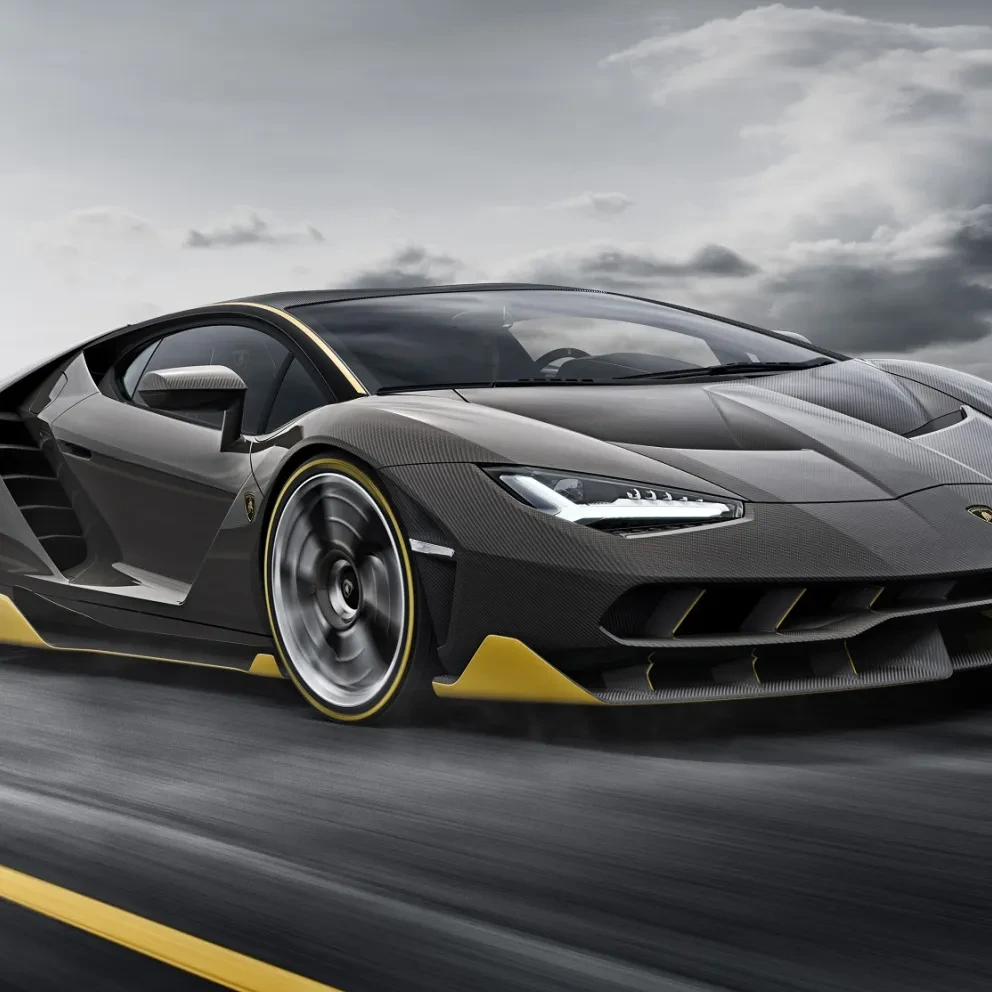 Lamborghini Centenario op de weg