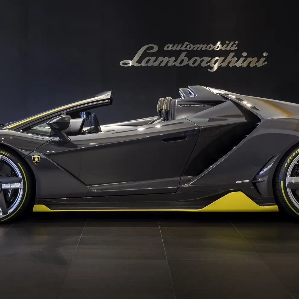 Lamborghini Centenario Roadster 