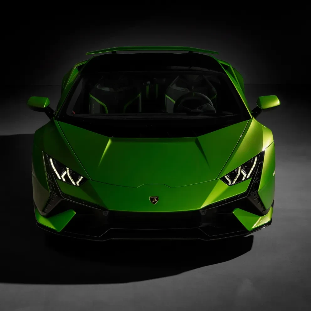 Lamborghini Huracan Tecnica groen vooraanzicht