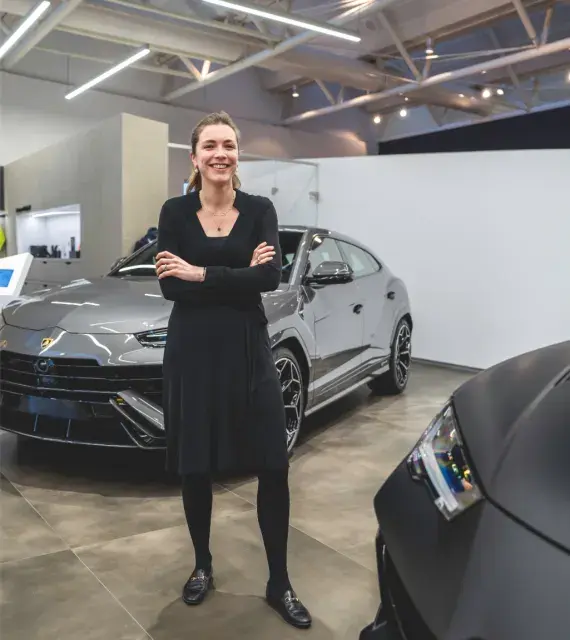 Portret Anouk van Houwelingen Lamborghini Leusden