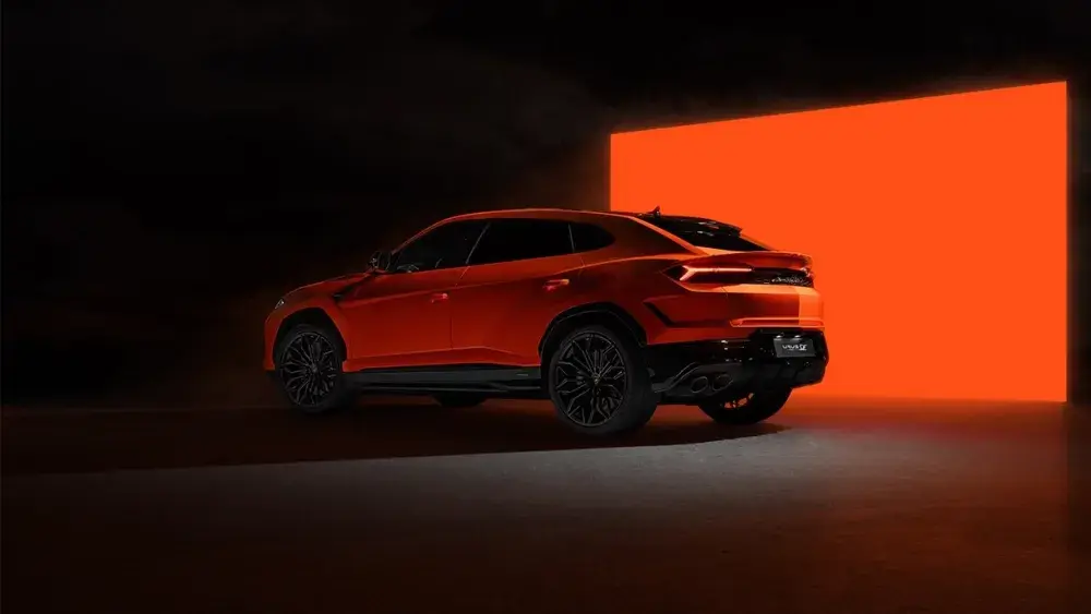 Urus SE 1.jpg