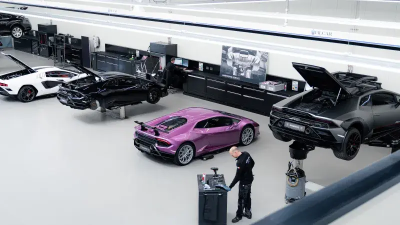 Lamborghini Service Clinic