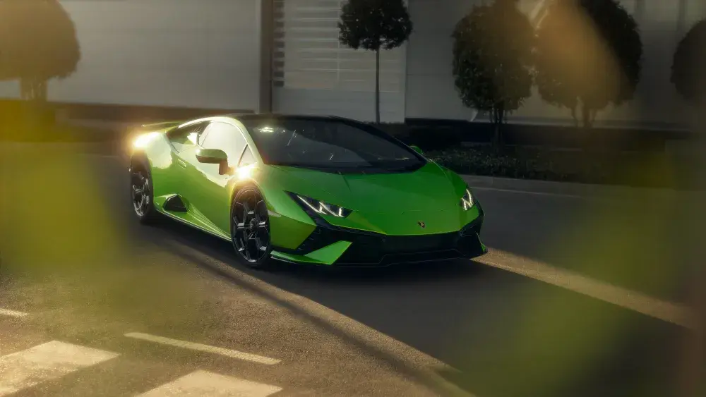 Lamborghini Huracán Tecnica voorpagina groen