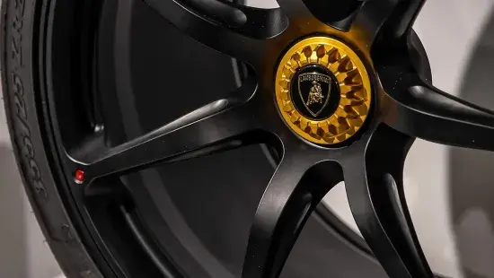 Lamborghini Aventador Detail