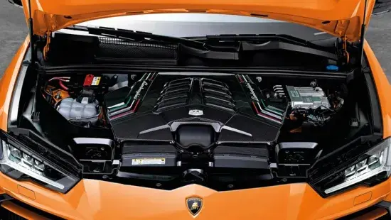Carbon Engine cover - Lamborghini Urus